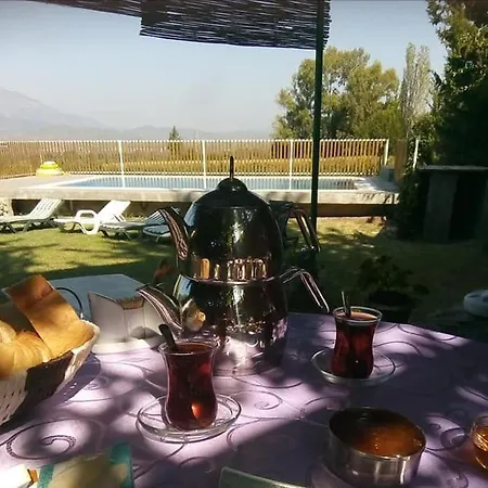 Yesil Kelebek Ev Πανσιόν