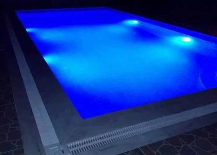 Konukevi Yesil Kelebek Ev *